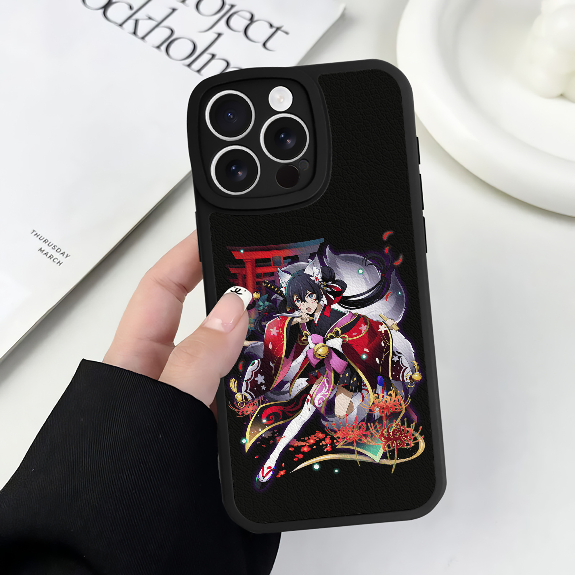 （画像用） 文豪ストレイドッグス Bungo Stray Dogs 【iPhone 16シリーズ対応】シリコンスマホケース（レザー調） 材質：シリコン
